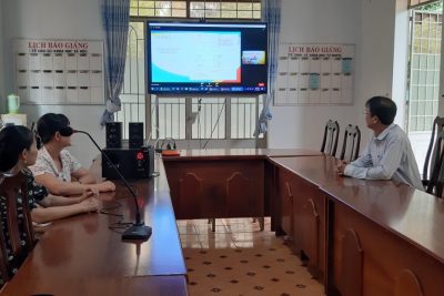 Các thầy cô tham gia tập huấn trực tuyến SGK lớp 7, năm học 2022-2023
