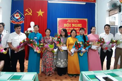 HỘI NGHỊ CÁN BÁN BỘ, VIÊN CHỨC, NGƯỜI LAO ĐỘNG  NĂM HỌC 2021-2022